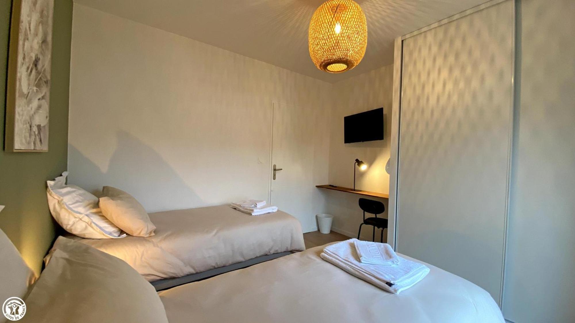 Breakislebed 3 Maisons Chu Limoges 외부 사진