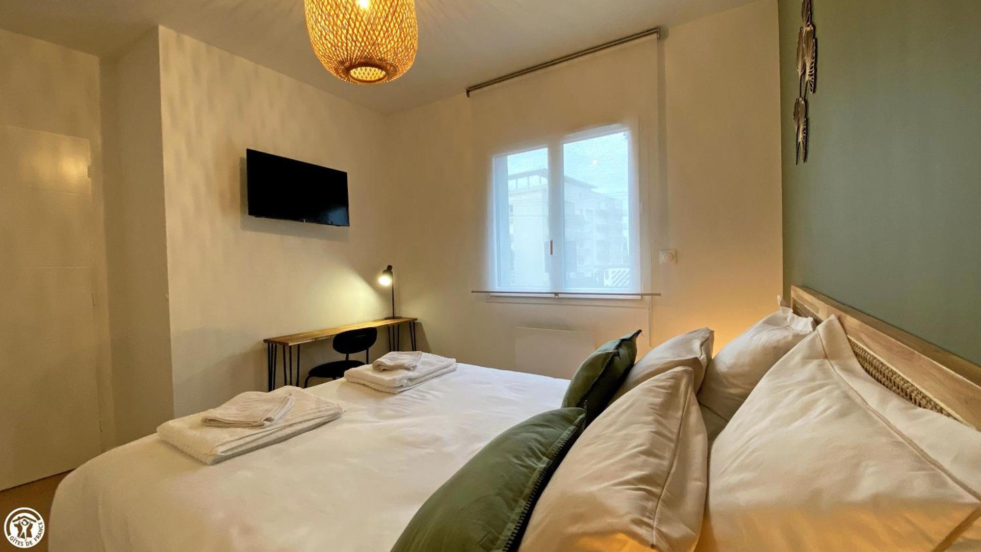 Breakislebed 3 Maisons Chu Limoges 외부 사진